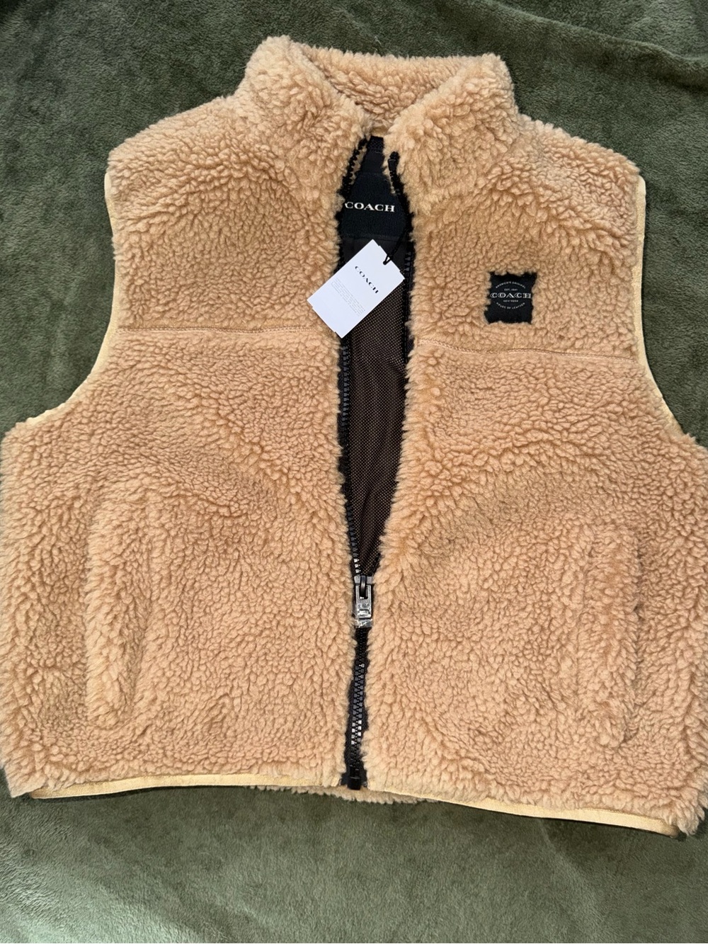 Women’s COACH Sherpa Vest brand new